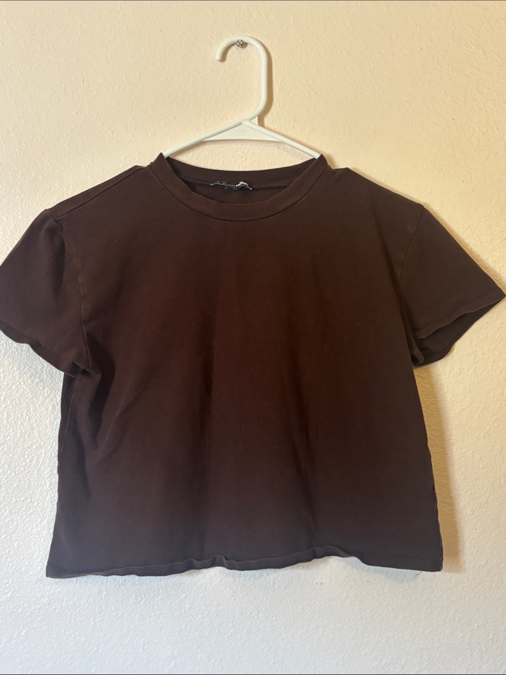 Fashion Nova Women's Brown Cropped Short Sleeve Tee, Size XS